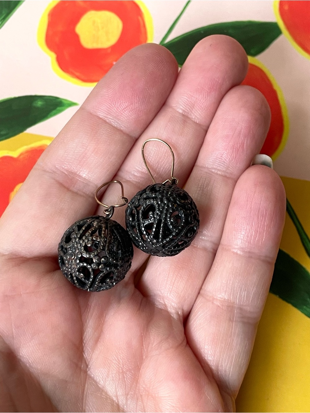 Vintage/style antiqued metal filigree gumball dangle earrings